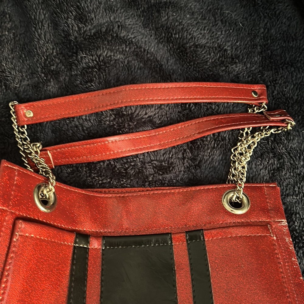 Trophy Queen Purse Handbag - Picture 5 of 6